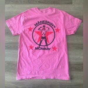 Måneskin’s Mommy Graphic Tee – Comfort Colors Pink T-Shirt (Size S, New)